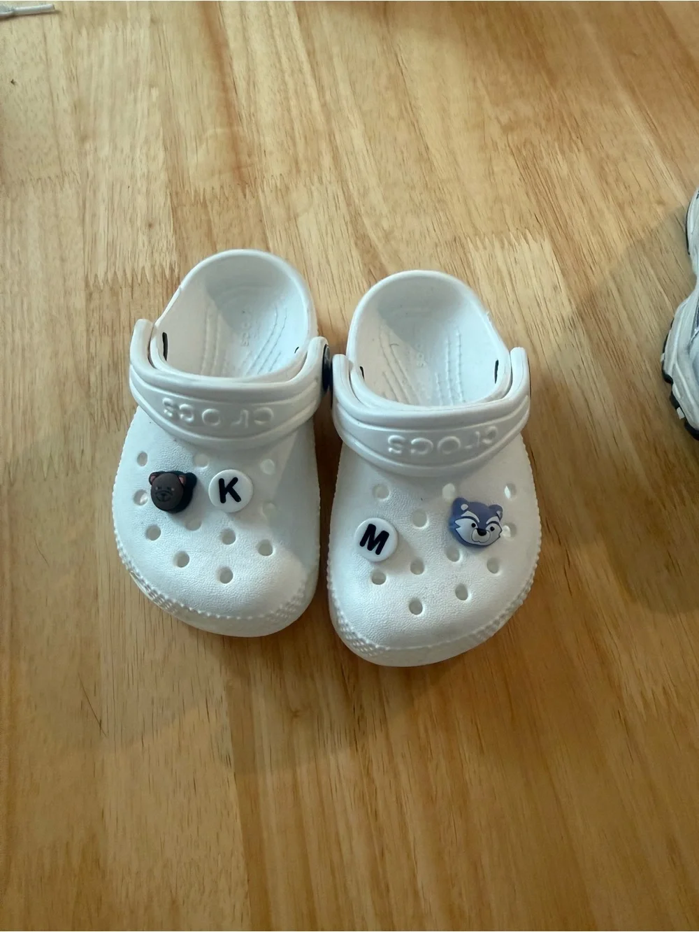 CROCS Kids' White Classic Clog Sandals